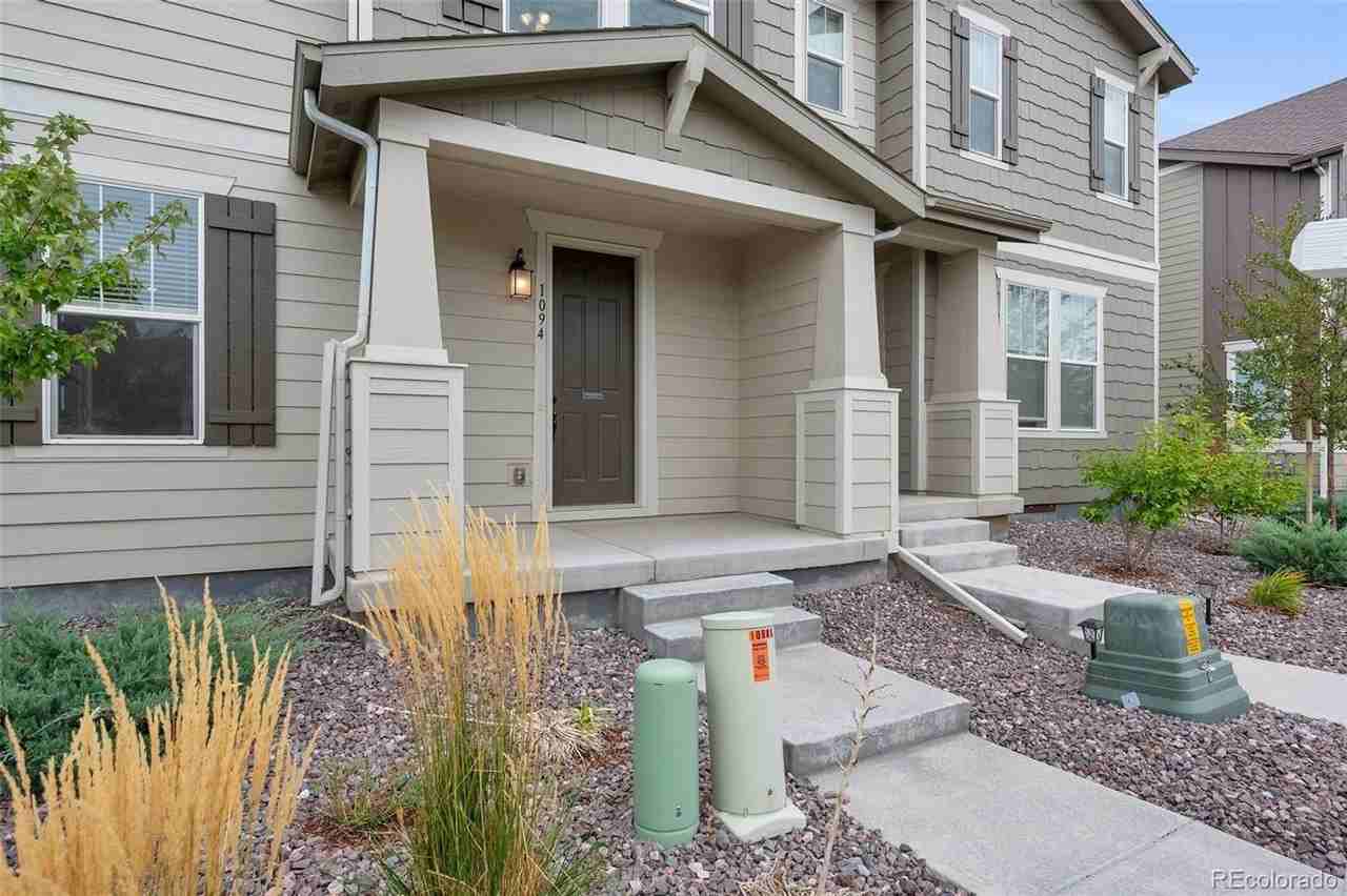 1094 Anker Dr - Photo 2 of 42