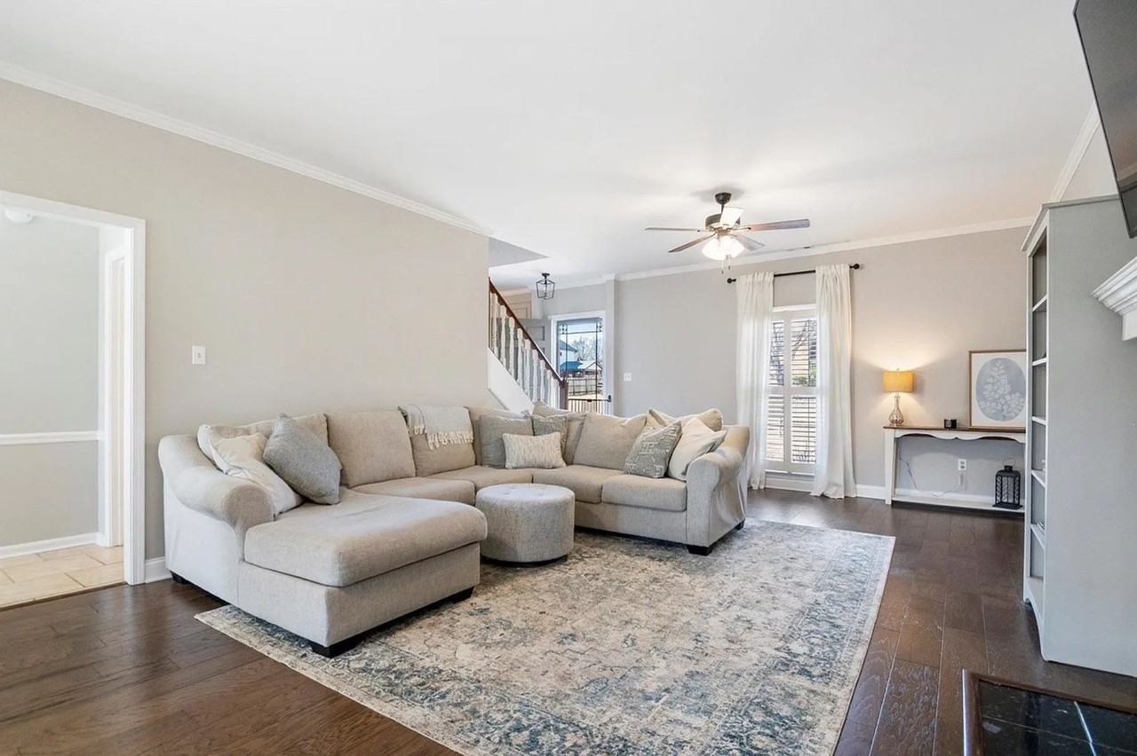 1016 Moorefield Rd - Photo 3 of 24