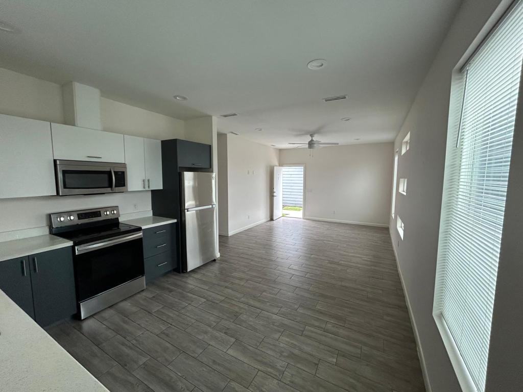 2607 E Hackberry Ave - Photo 5 of 16