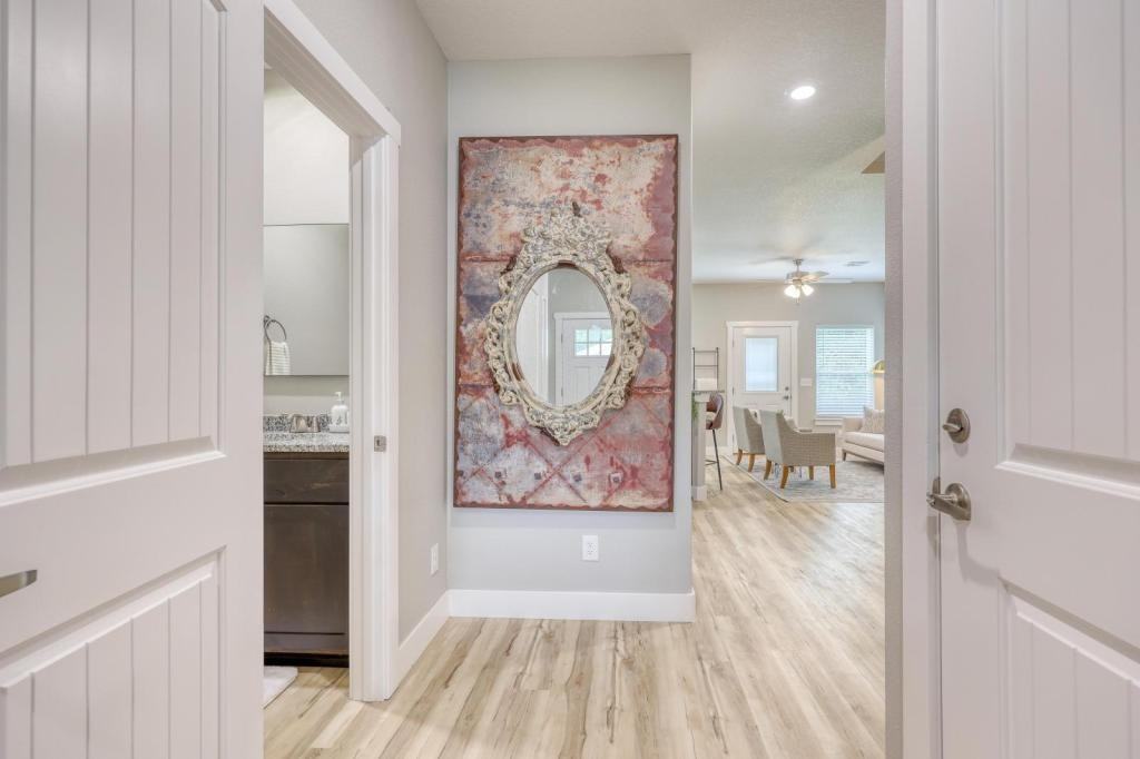 3413 S Kenser Ct - Photo 3 of 40