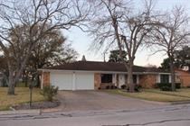 1006 Robinhood Rd #1 - Photo 4 of 22