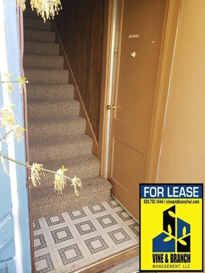 825 S 17th St - Photo 2 of 18