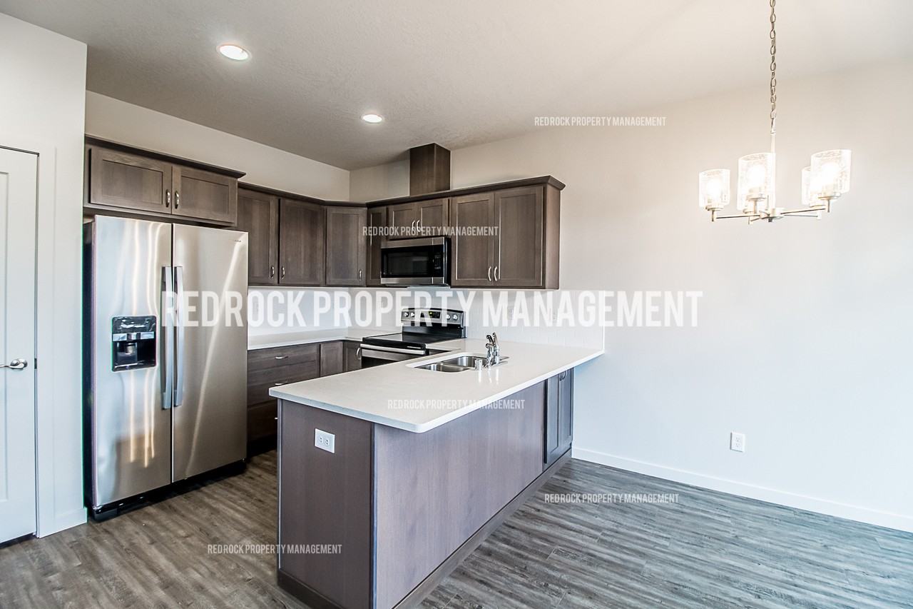 217 S Woodlawn Ln #1 - Photo 3 of 22