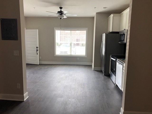 1976 N Dixie Ave #C102