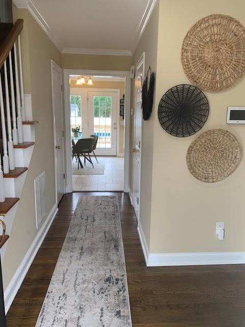 889 Sutters Place Dr - Photo 2 of 20