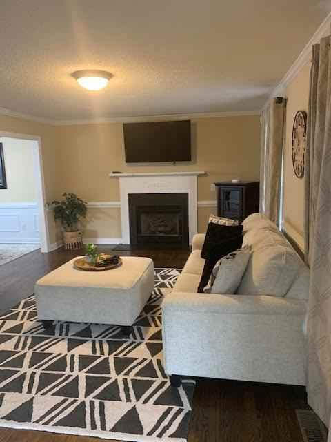 889 Sutters Place Dr - Photo 3 of 20