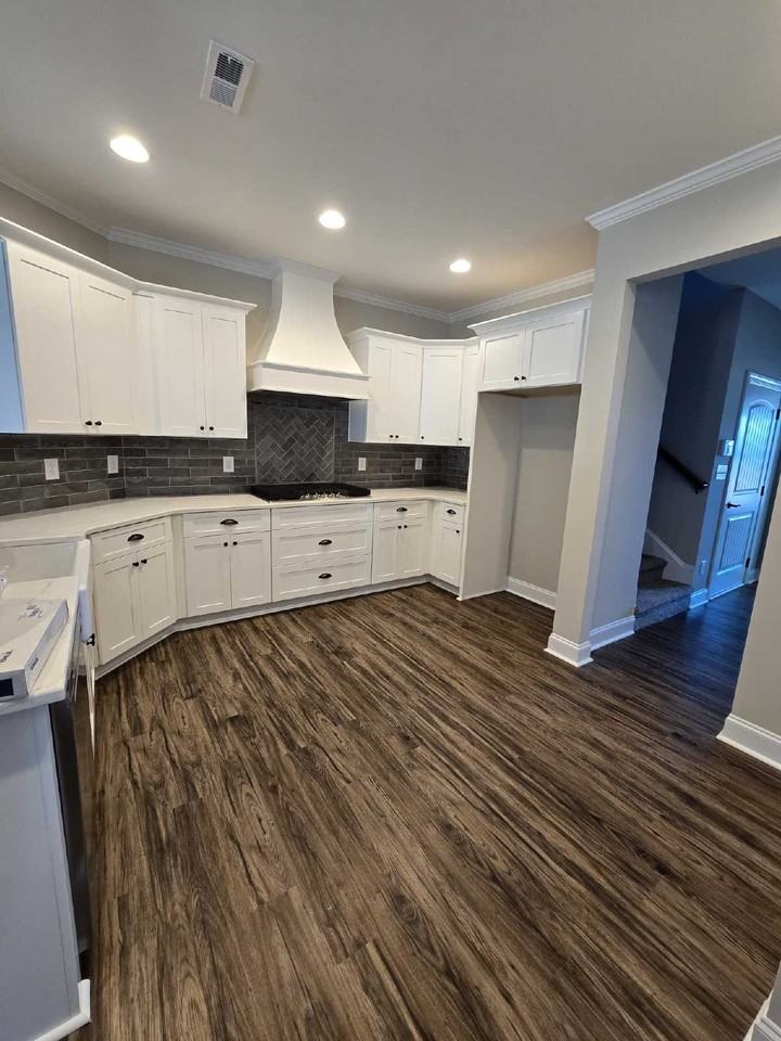 130 Rutland Ct - Photo 4 of 14