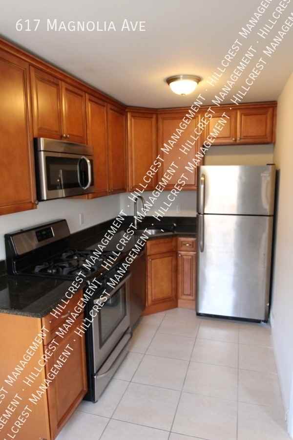 617 Magnolia Ave #617 - Photo 2 of 12