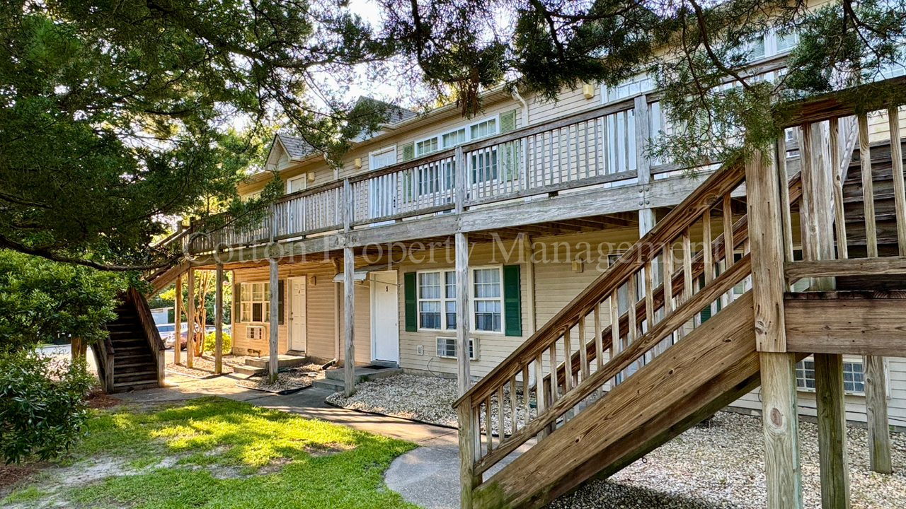 4516 Greentree Rd Apt 8 #Apt 8