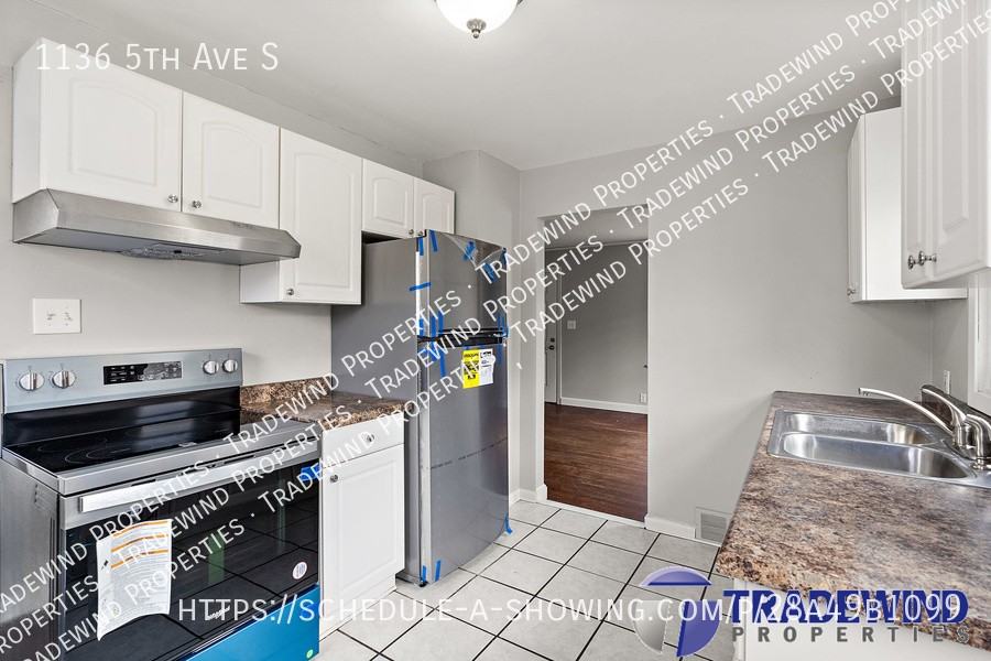 1136 5th Ave S - Photo 2 of 19