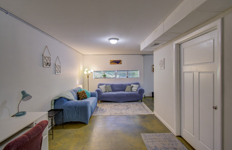 39 Lakeside Dr - Photo 3 of 16