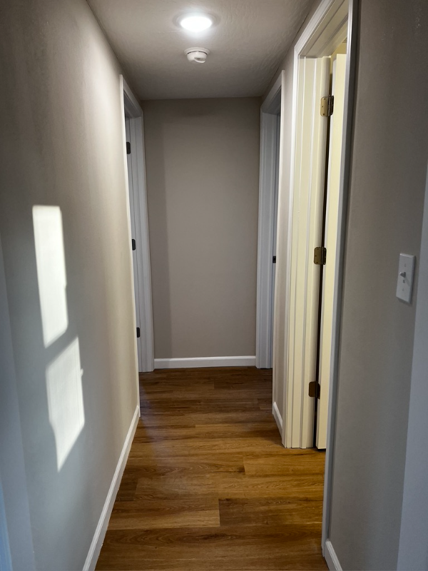 100 W College St #C - Photo 6 of 9