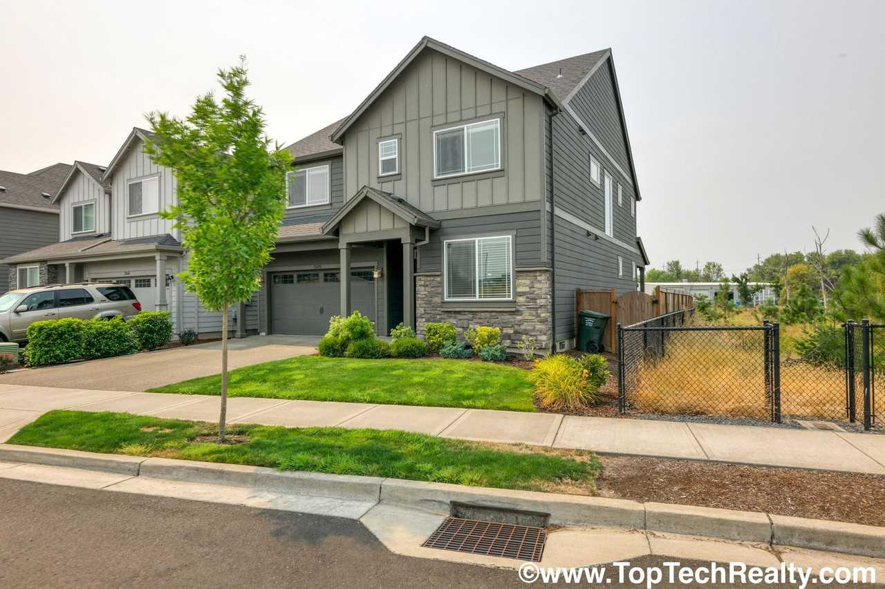 32470 Nw Wascoe St - Photo 2 of 28