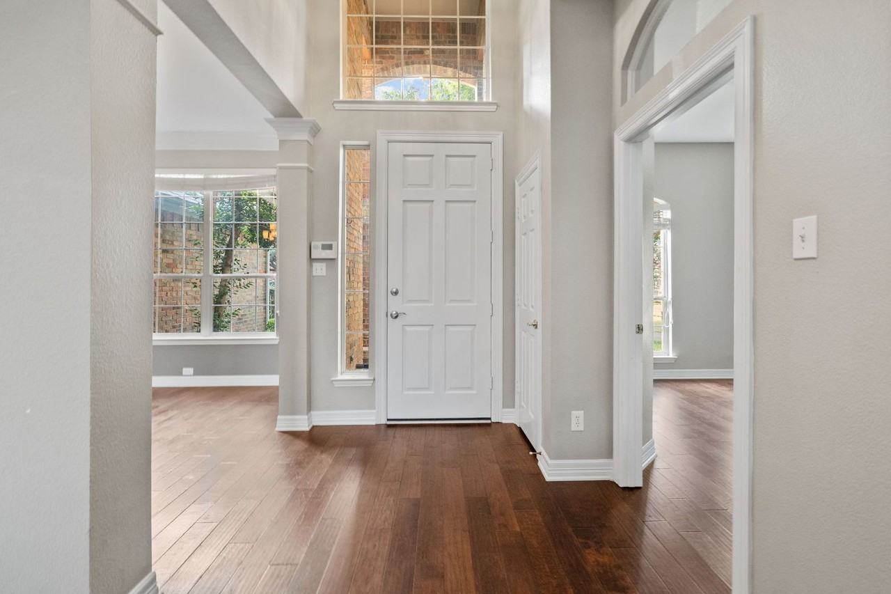 1419 Brighton Ct - Photo 2 of 33