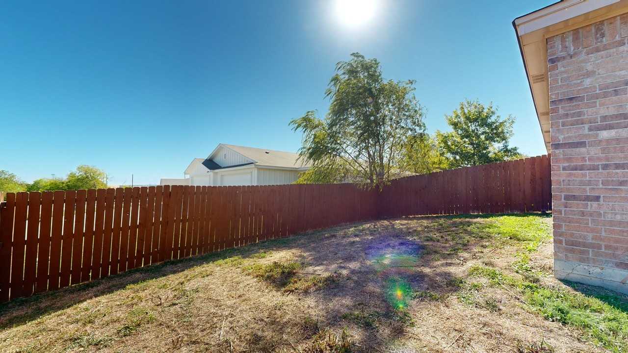 1705 Aztec Trce #A - Photo 5 of 19