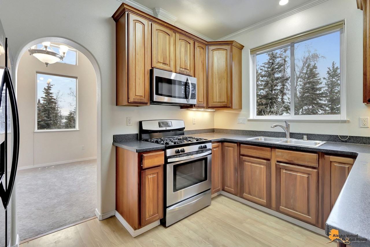 15942 Noble Point Dr - Photo 2 of 50