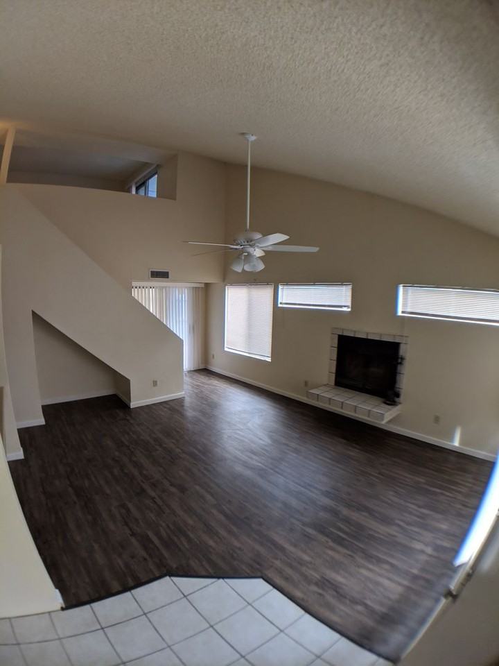 1123 W Roger Rd - Photo 2 of 14