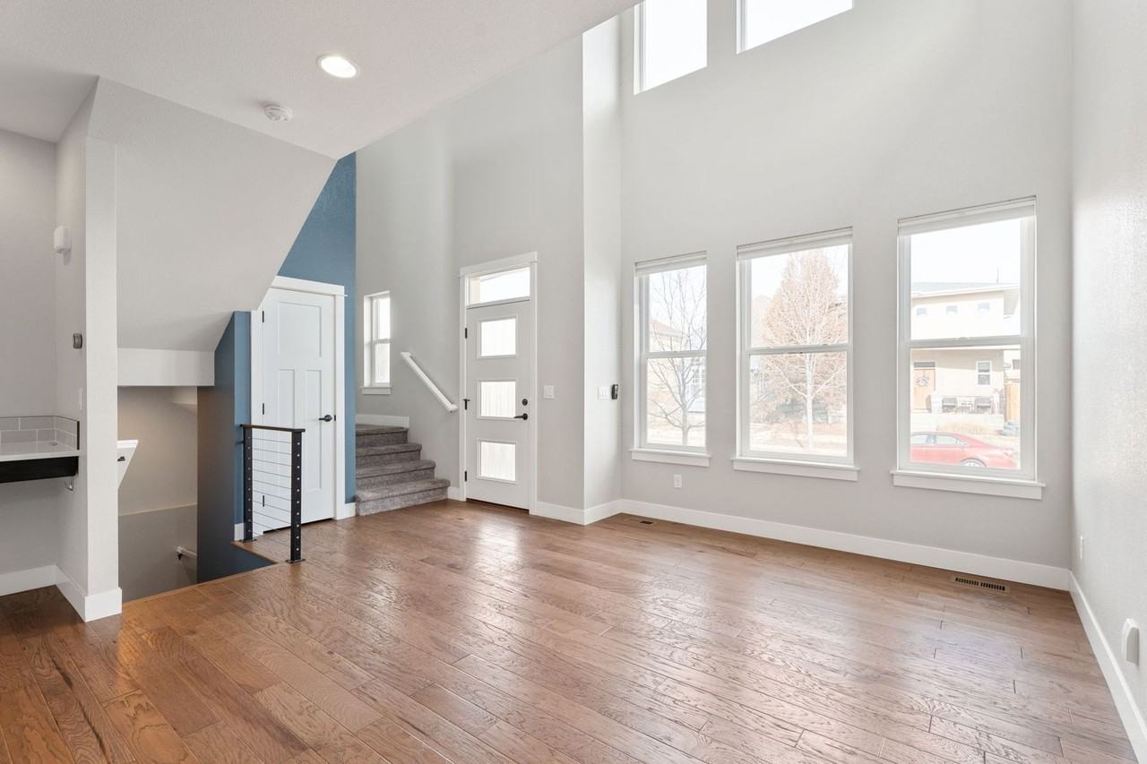 375 Cajetan St - Photo 4 of 19