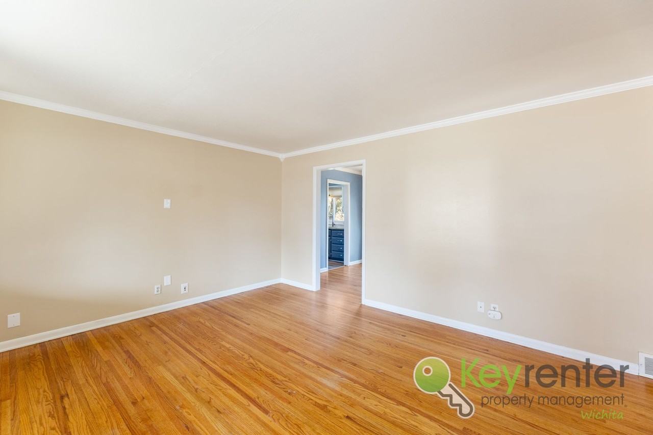 1440 N Kokomo Ave - Photo 7 of 31