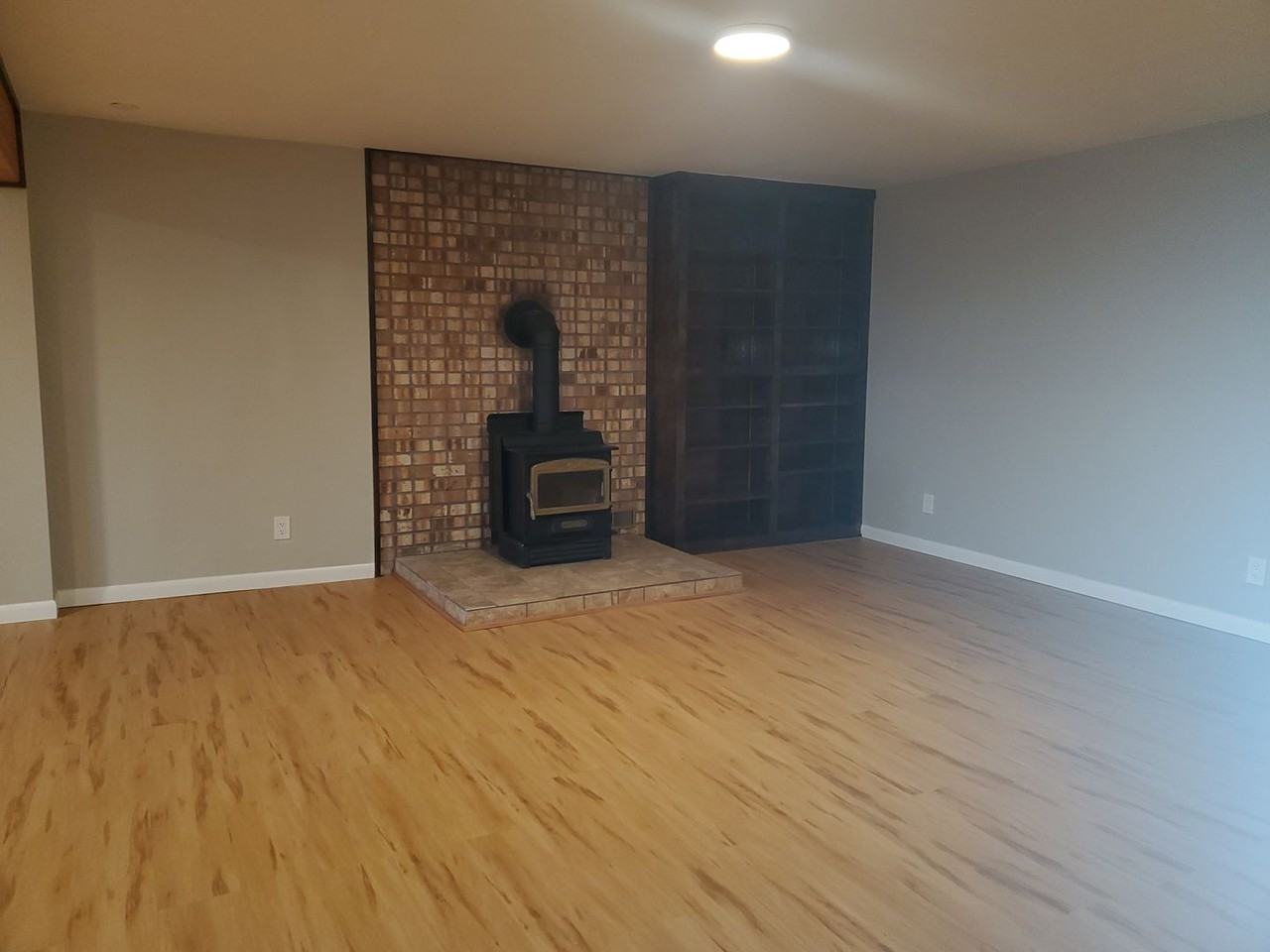 990 Mountain View Rd - Photo 6 of 23