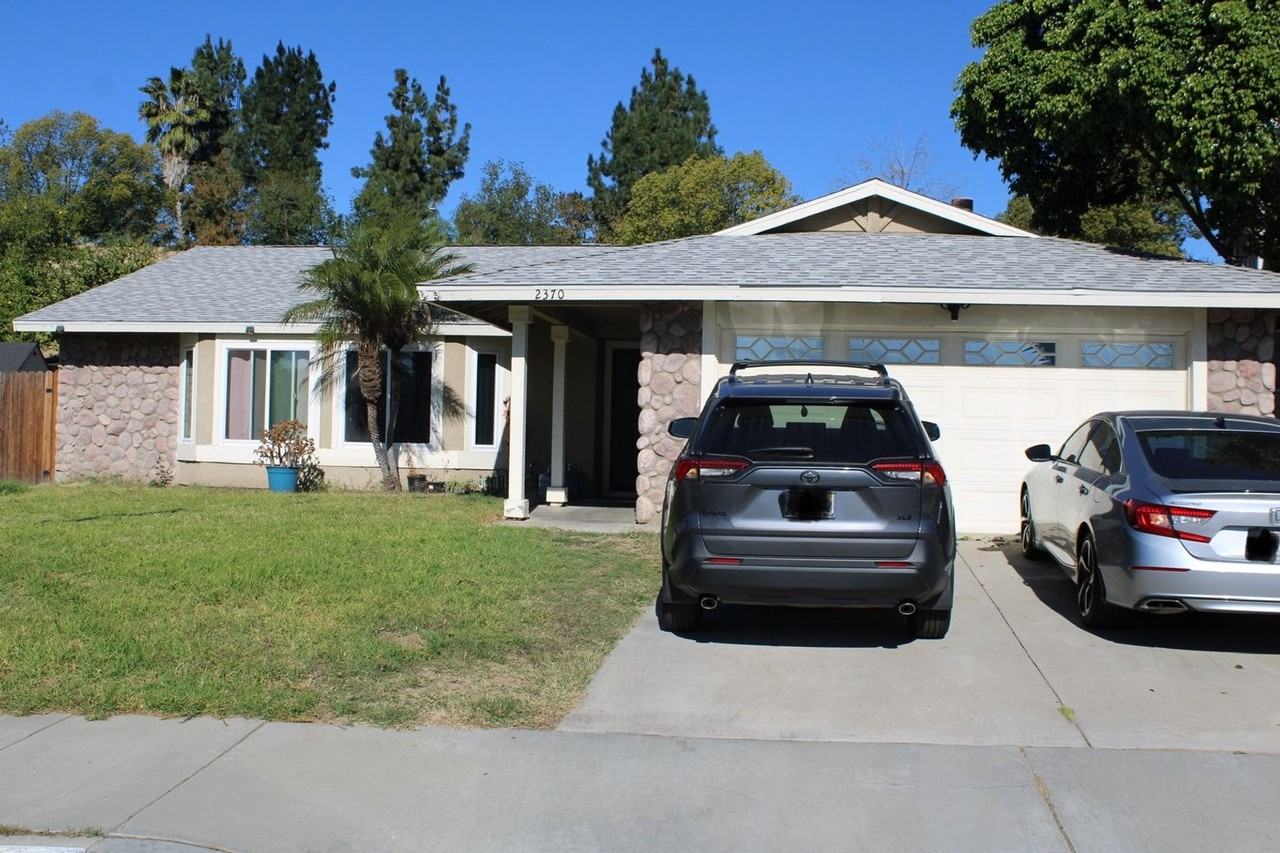 2370 Huff St - Photo 2 of 36