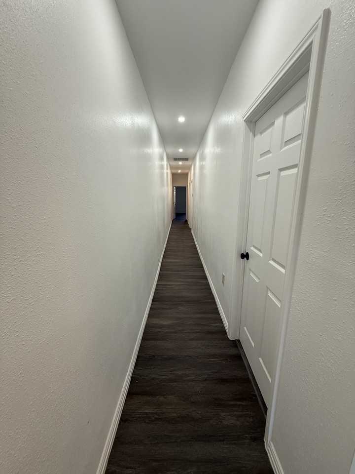 1440 W 6th Ave #NA - Photo 6 of 11