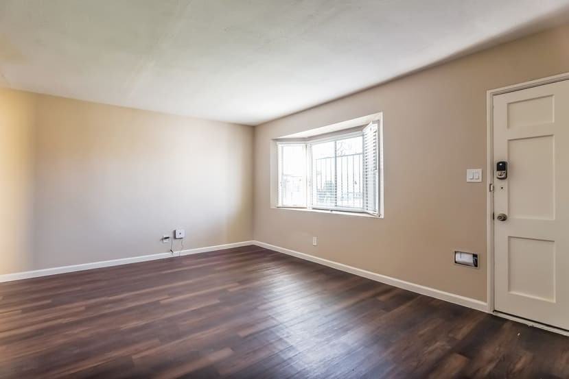 14328 S Cahita Ave - Photo 3 of 18