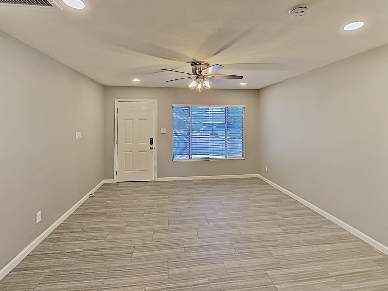 1028 E Loma Vista Dr - Photo 3 of 14