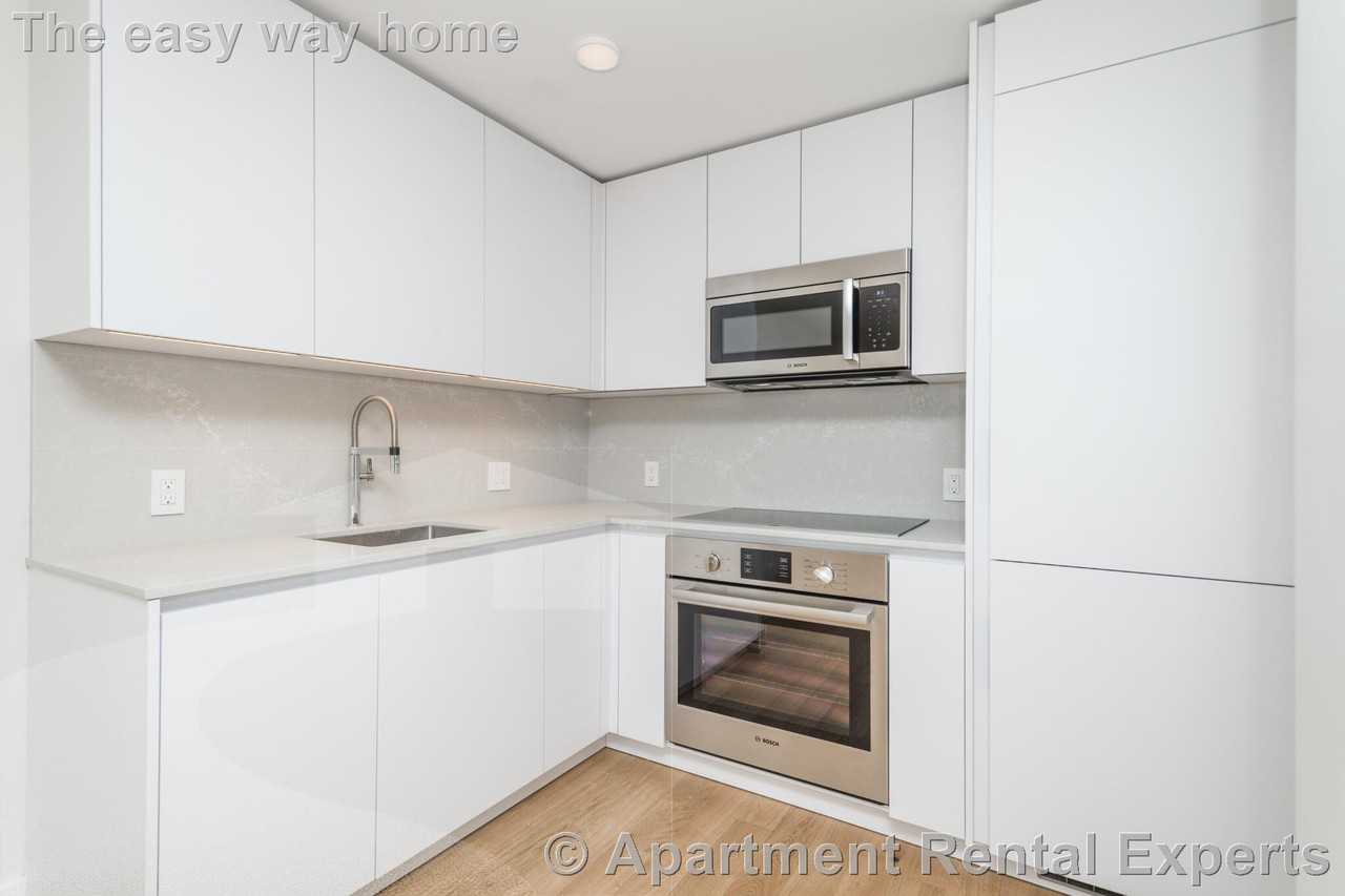 334 Harvard St #H3 - Photo 3 of 9