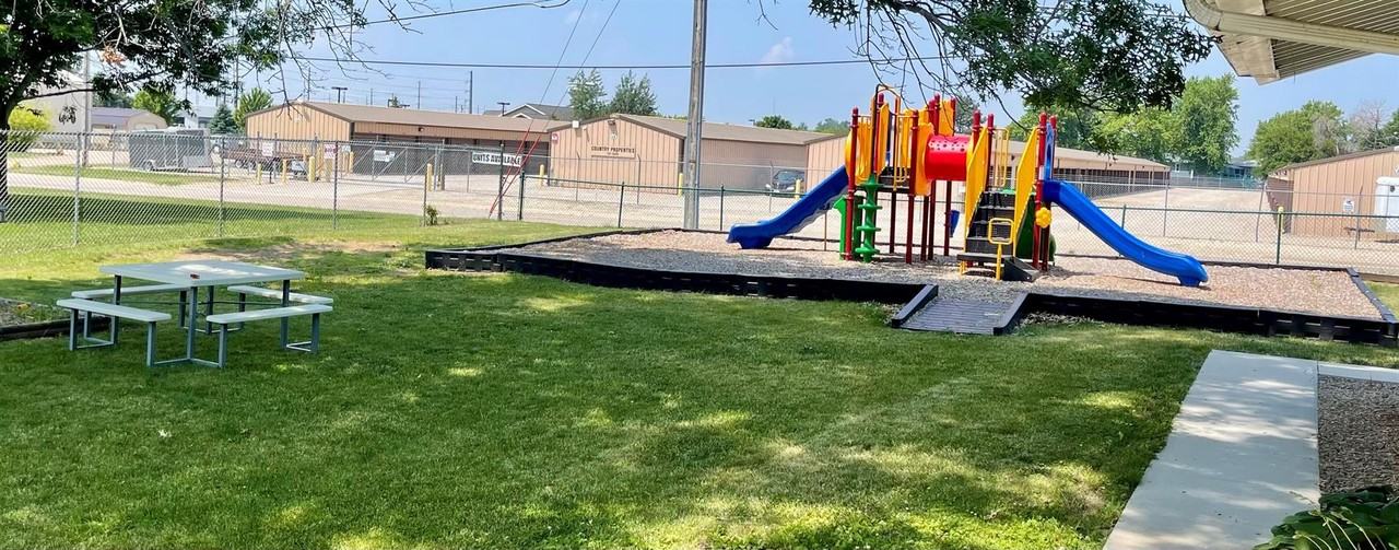 Sunset Village - Photo 6 of 27