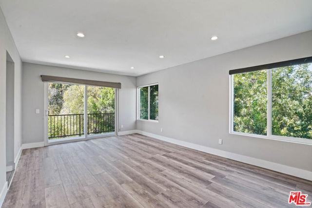 22221 Miston Dr - Photo 3 of 8