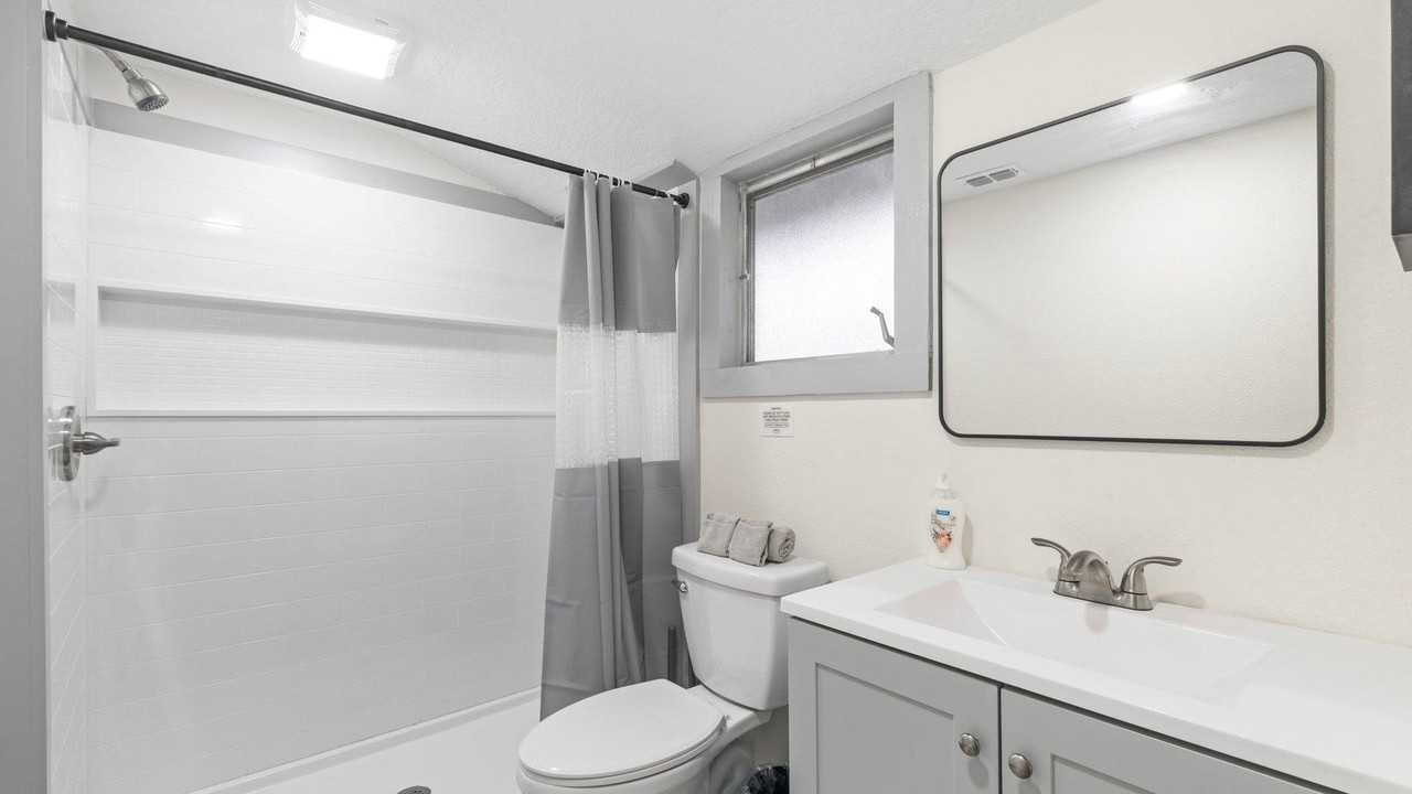 W 41st St - Photo 2 of 20