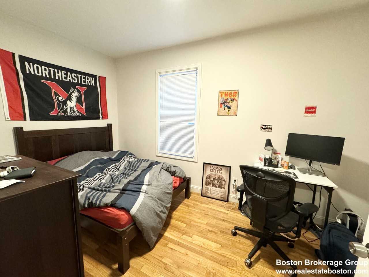 733 Parker St #2 - Photo 5 of 9