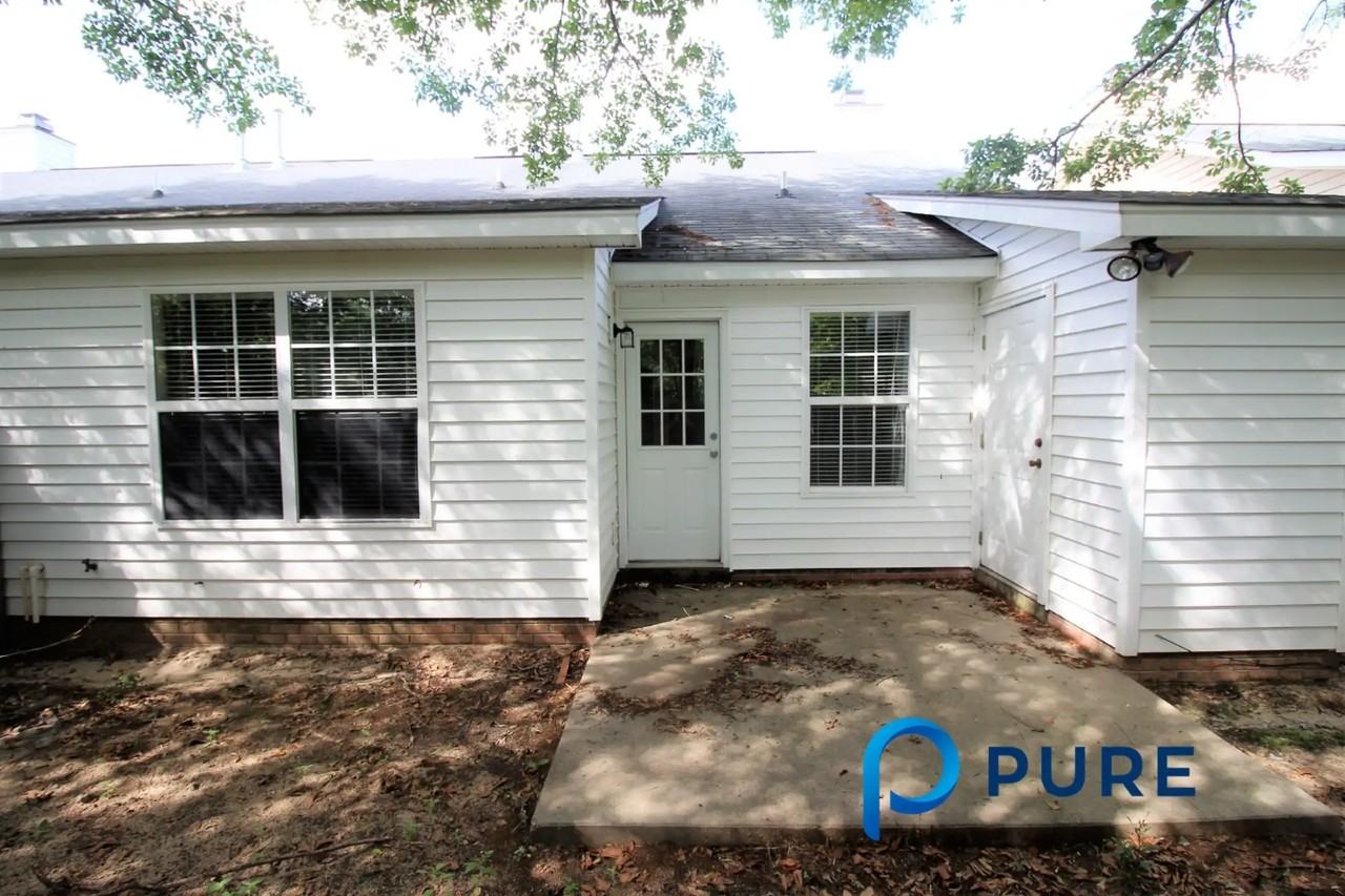 24 Providence Manor Ct Columbia SC 29203 - Photo 3 of 16