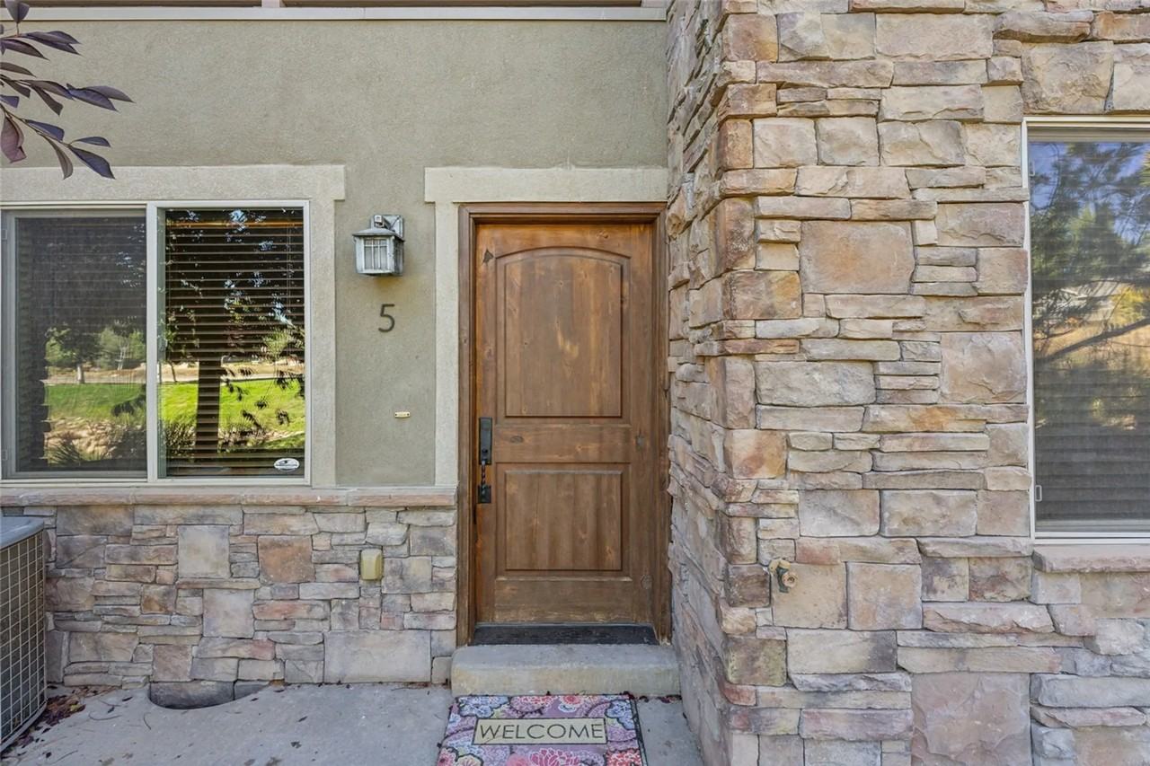 1116 N 455 W - Photo 3 of 37