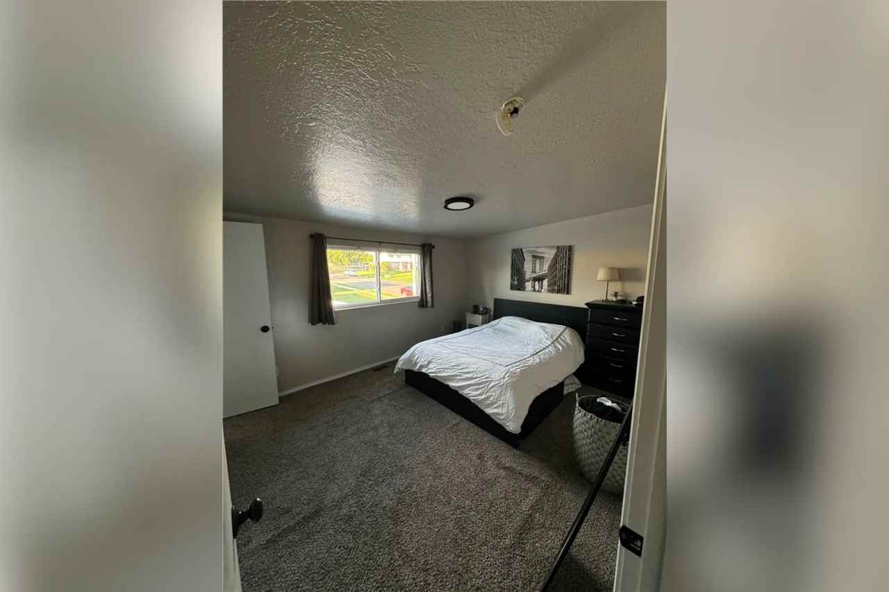 1061 N Nayon Dr - Photo 2 of 9