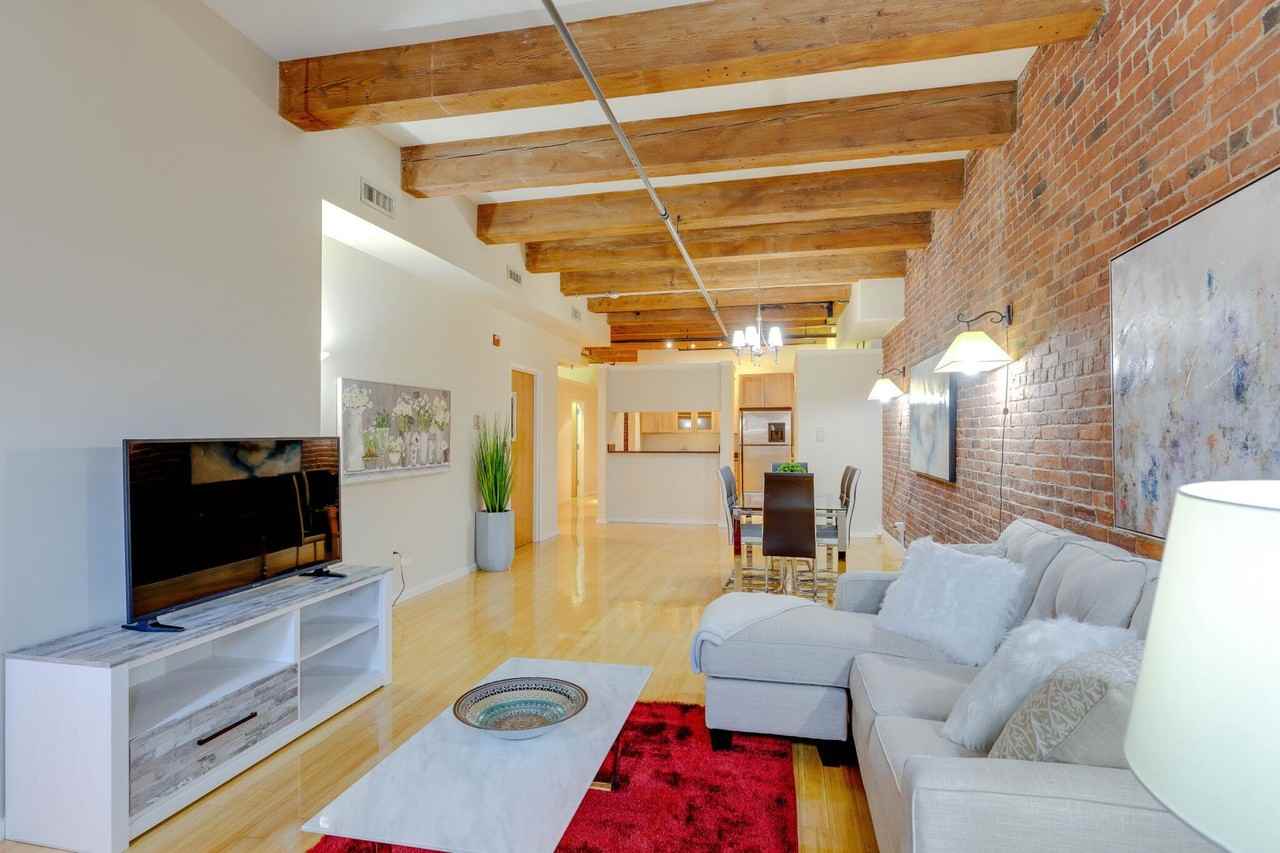 256 Friend Street - Photo 3 of 15