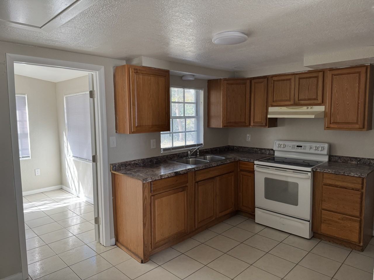 4543 Nimmer Dr - Photo 3 of 11