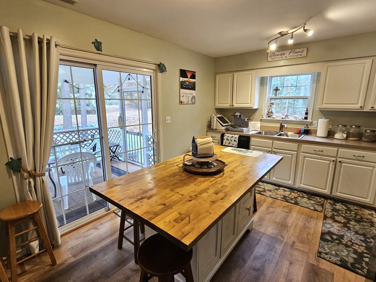 1238 Ocean Pkwy - Photo 3 of 14