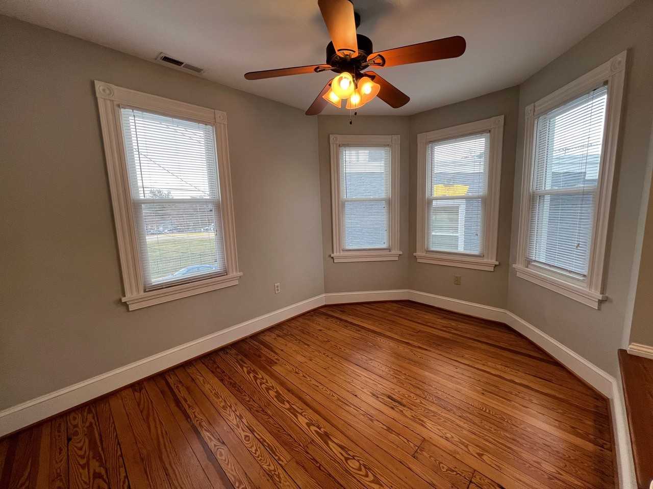 224 S Carroll St - Photo 7 of 13