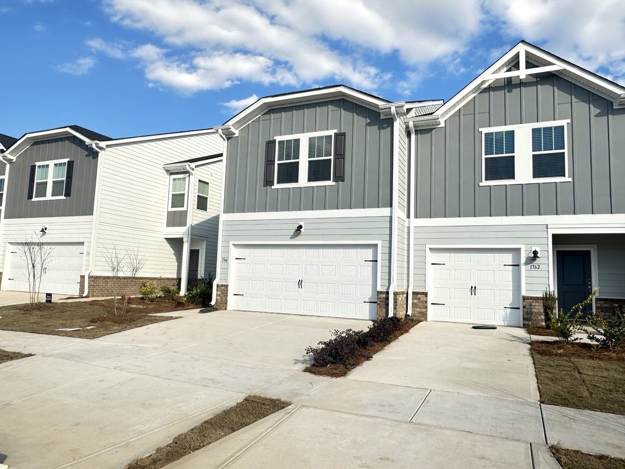1764 Braemar Village Dr - Photo 3 of 44