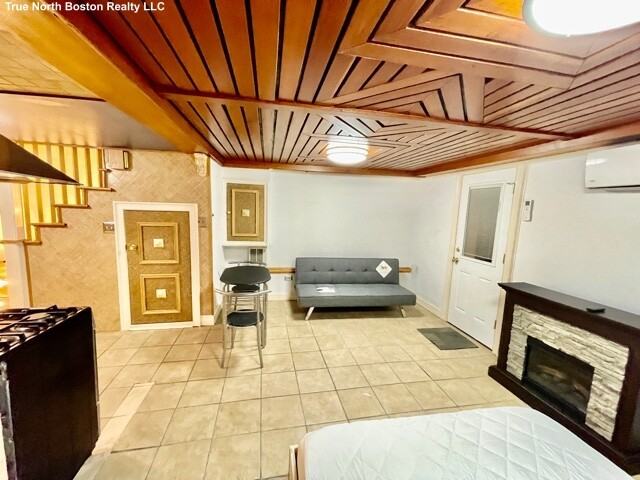 17 Cleveland Pl #B - Photo 4 of 12