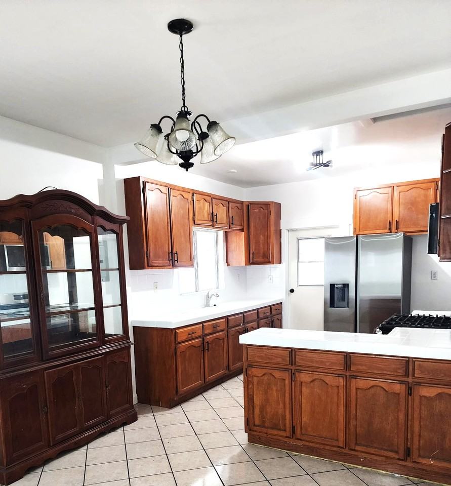 810 E Sacramento St #NA - Photo 2 of 18