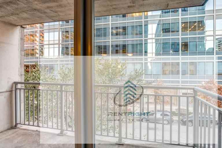 180 N Jefferson St #2A - Photo 6 of 18