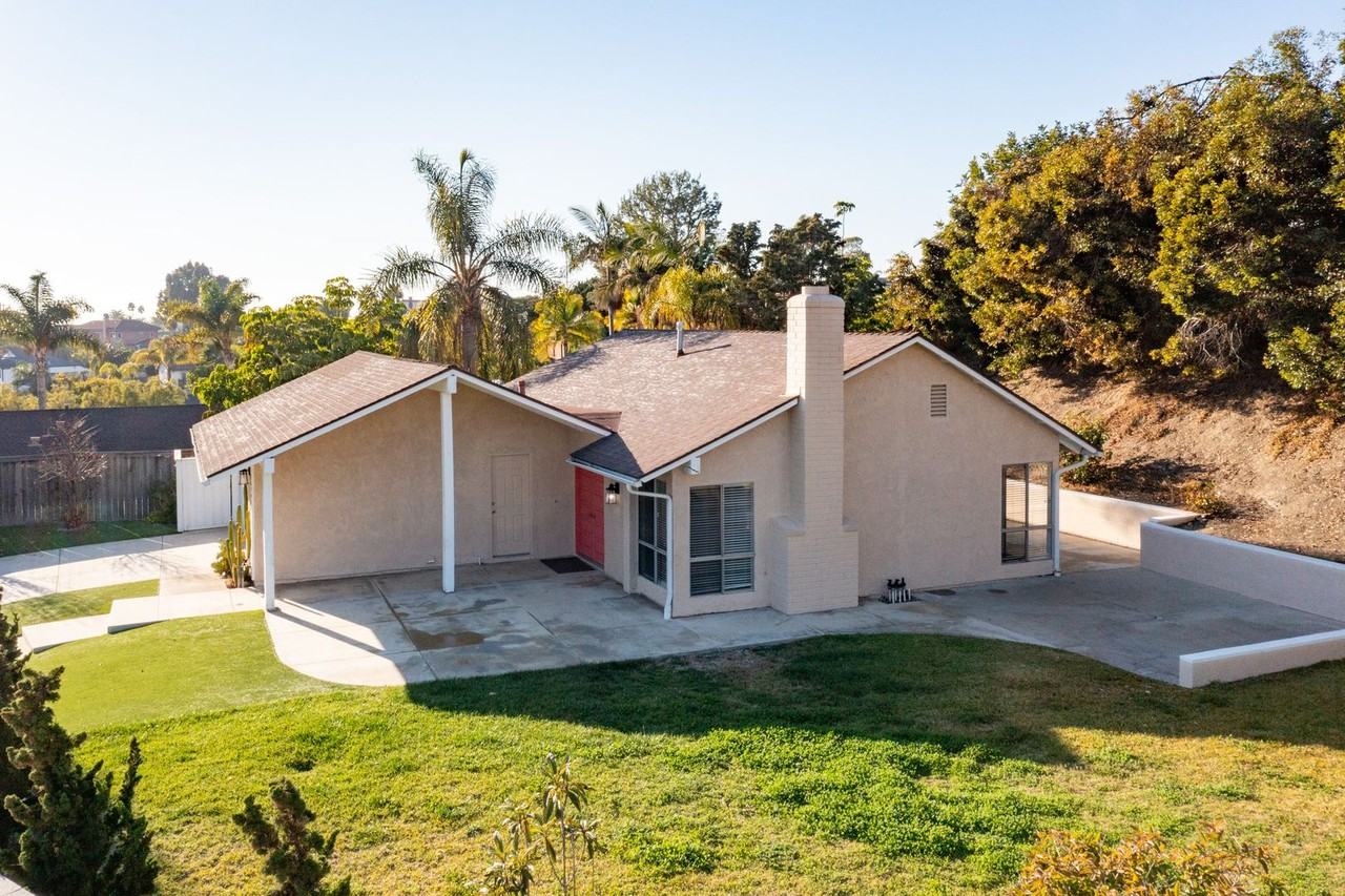 26791 Calle Juanita - Photo 2 of 32