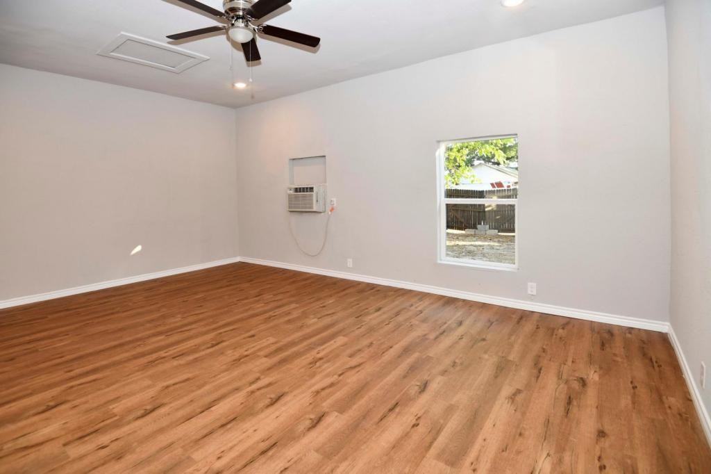 814A N Kentucky St - Photo 4 of 7