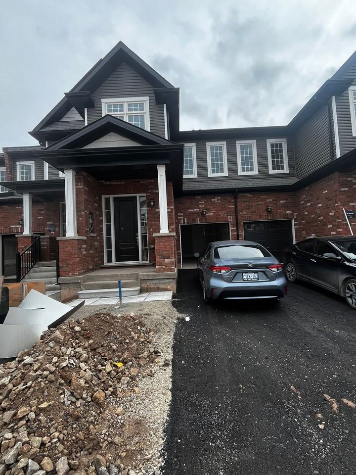 9703 Dundas Street East - Photo 2 of 19