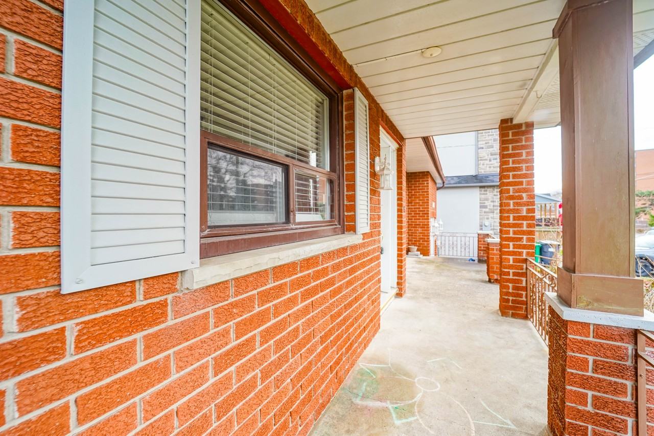 1057 Shaw Drive - Photo 3 of 25