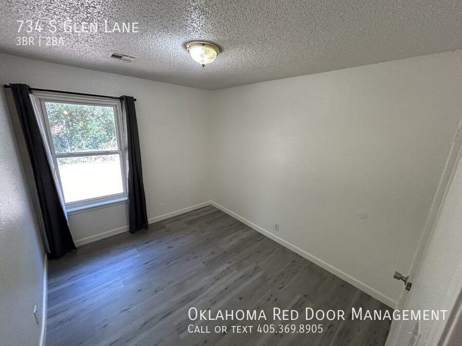 734 S Glen Ln - Photo 2 of 14