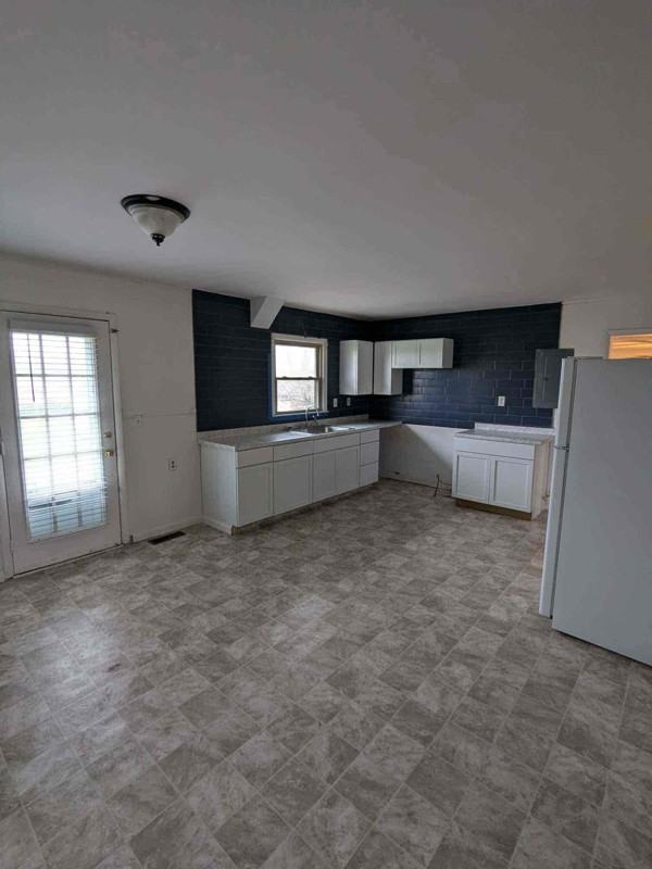 3282 Old Hustonville Rd - Photo 2 of 14